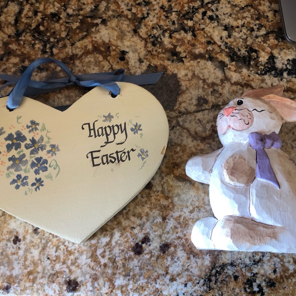 Eddie Walker vintage primitive Easter bunny and heart sign